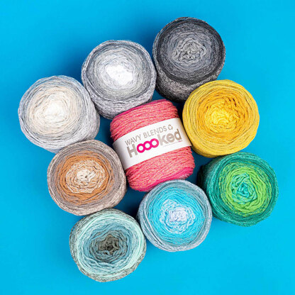 Wavy Blends is a gradient cake yarn to combine in your crochet or knitting  with recycled yarn.