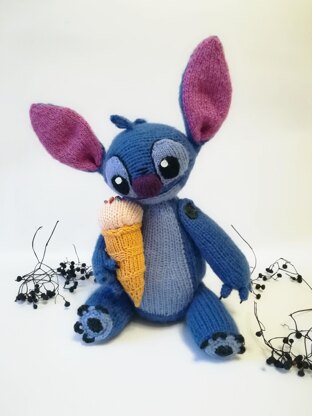 Toy knitting patterns - Knit an adorable blue toy based on Lilu and Stitch