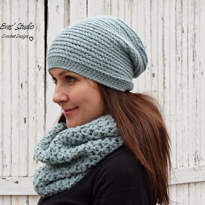 Crochet Women's Hat and Neck Warmer