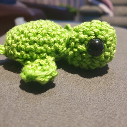 Little crochet turtle