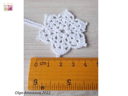 Crochet snowflake 13