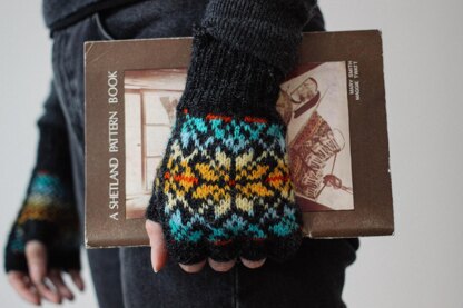 Radiant Star Mitts