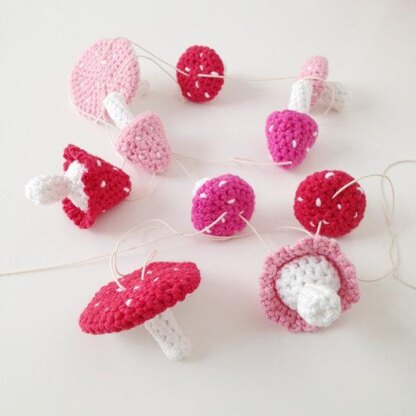 Toadstool Garland