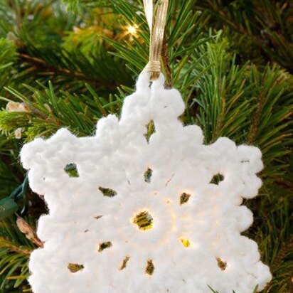 Snowflake Ornament Crochet in Red Heart Niki - LW4064EN