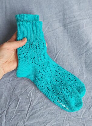 Lacy Hearts Socks