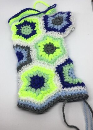 Hexagon Fingerless Gloves