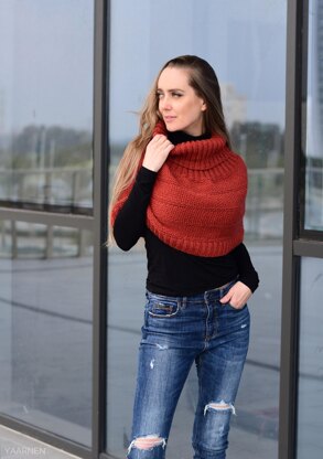 Uma knit cape