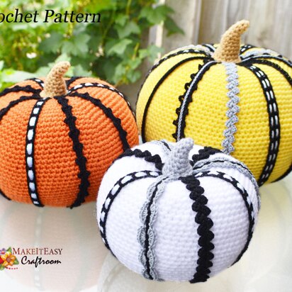 Glam Pumpkins. Crochet Pumpkins. Fall decoration. Autumn ornament. Posh Pumpkins. Halloween decor.