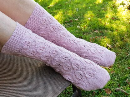 Toe Up Leaf twine Socks