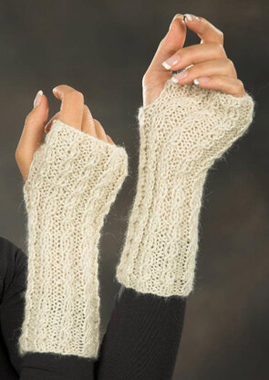 Fingerless Gloves in Plymouth Baby Llama Glow DFM - F276