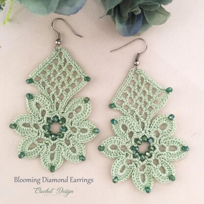 Crochet Blooming Diamond Earrings