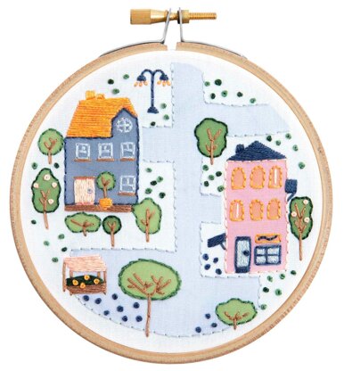 Hawthorn Handmade Town Houses Mini Embroidery Kit - 10.2cm