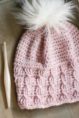 Simple Cable Brimmed Beanie