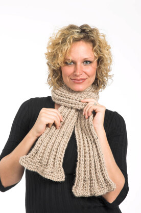 Ruffled Scarf in Plymouth Baby Alpaca Grande - F281