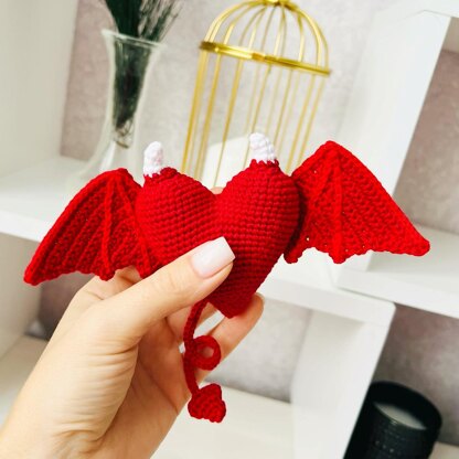 Crochet heart pattern, amigurumi heart pattern, Valentine's crochet, heart ornament pattern, Angel and Devil
