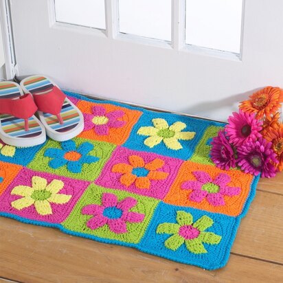 Flower Power Rug in Bernat Handicrafter Cotton Solids