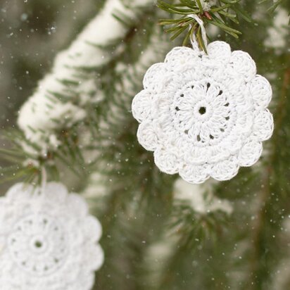 Victorian Blush Snowflake Vintage Ornament/GiftTag