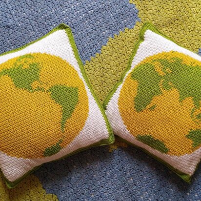 Two Hemispheres Cushion Set