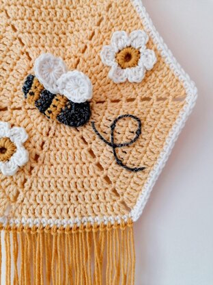Bee my baby wall hanging