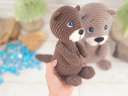 Mini otter