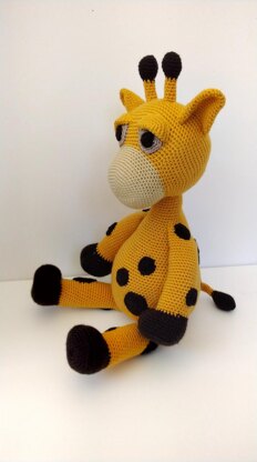 Gerry the Giraffe Crochet Pattern