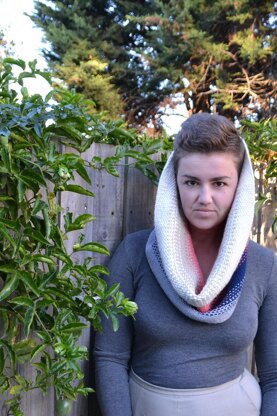 Lowri Cowl