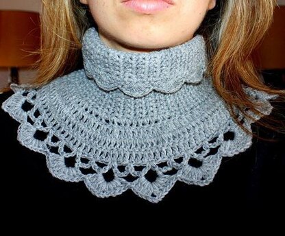 Victorian Neck Warmer