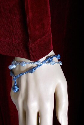 Irish Pearl Knots: Necklace & Friendship Bracelets