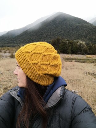 Wavy Cable Hat