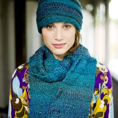 Hat And Scarf in Lion Brand Homespun - 70379AD