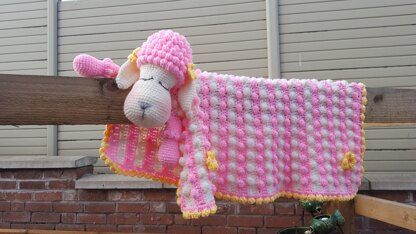 Pink Sleepy Sheep Crochet Blanket