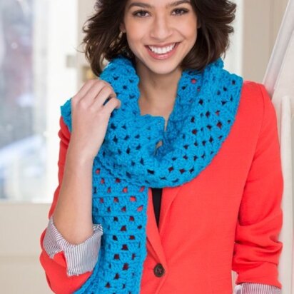 Beginner Granny Square Scarf in Red Heart With Love Solids - LW4130