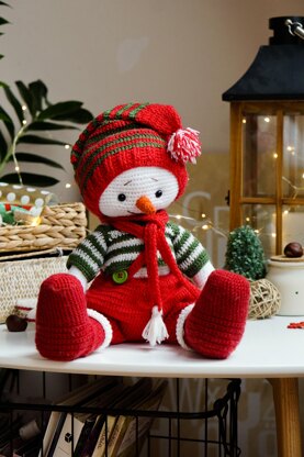 Crochet Snowman Outfit for large toys