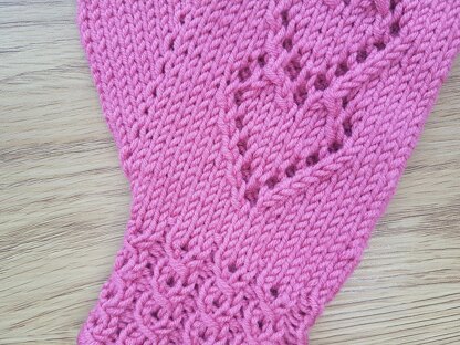 Lace Hearts Fingerless Gloves