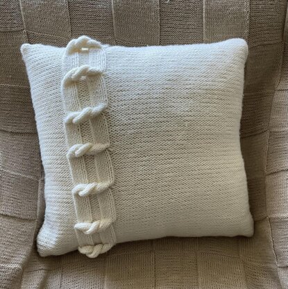 Cable twist pillow cover