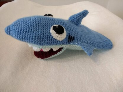 Baby Shark, amigurumi hand puppet