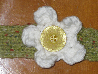 100 Flowers to Knit and Crochet