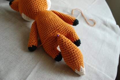 Fergus the fiery fox crochet pattern