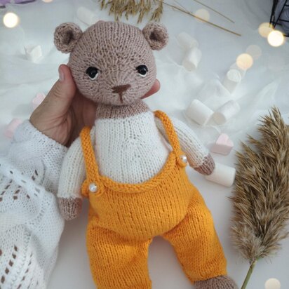 Spring teddy bear knitting pattern