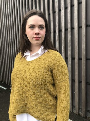 Norah’s Hidden Flower Pullover