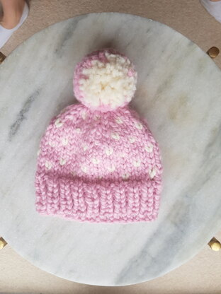 Little hearts hat