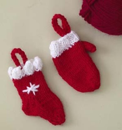 Mitten Ornament in Lion Brand Wool-Ease