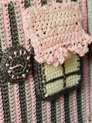 Amigurumi girl’s bedroom wall decorative