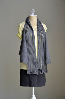 Pathways Vest in Universal Yarn Cotton Supreme