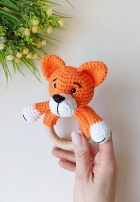 Fox baby rattle amigurumi pattern