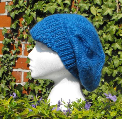 PEAK TAM SLOUCH HAT KNITTING PATTERN