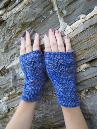 Seta Fingerless Mitts