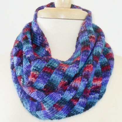 Square Pools Cowl