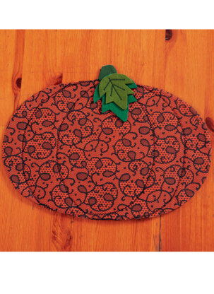 McCall's Pumpkin Placemats/Table Runner Witch Hat/Legs and Wreaths M7490 - Paper Pattern One Size