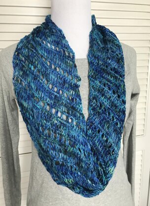 Vita Cowl